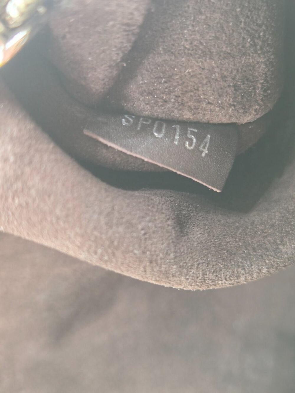 Louis Vuitton Veau Cachemire Tote W PM – Pistache | Grained Calfskin Leather - Picture 14 of 15